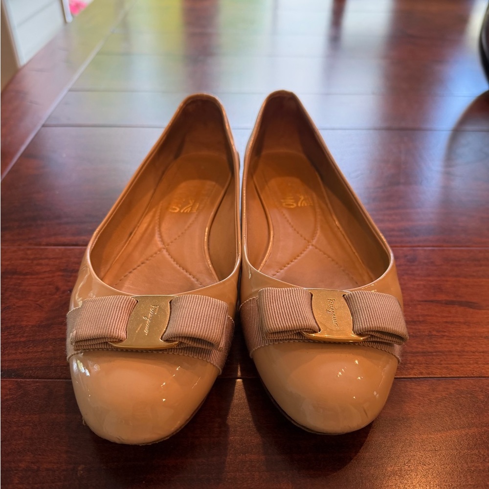 Ferragamo Varina Patent Leather Bow Ballerina Flats